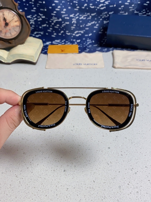 ルイヴィトンサングラス内部構造